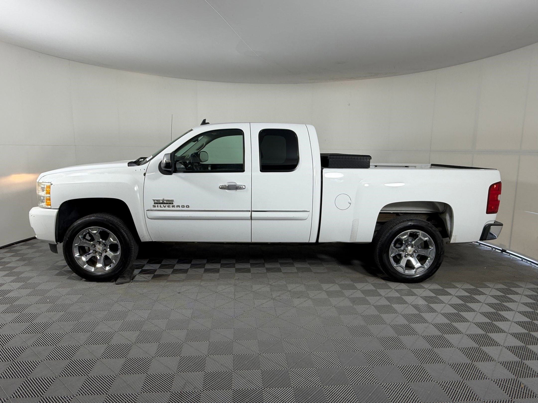 chevrolet silverado 1500 2009 1GCEC29J09Z284971 image chevrolet silverado 1500 2009 1GCEC29J09Z284971 image